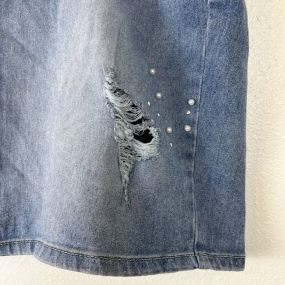 Love Indigo Size 16 Longer Length Embellished Distressed Denim Shorts Pearls - Picture 3 of 7